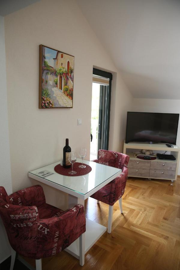 Apartmani Dijana 2 Kotor Dış mekan fotoğraf