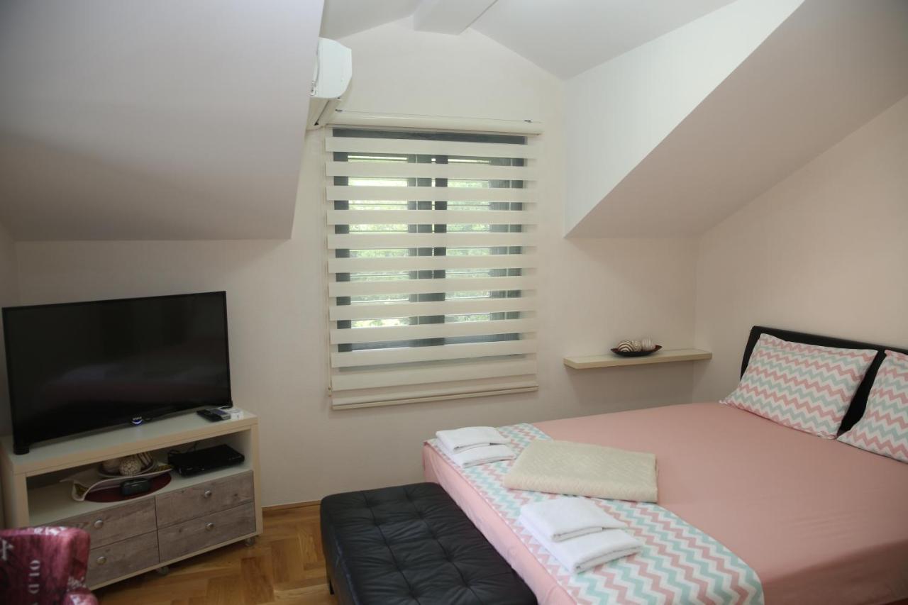 Apartmani Dijana 2 Kotor Dış mekan fotoğraf